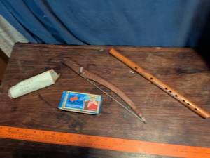 lot 68 image: Traditional Musical Instrument Collection - Flute Bow Harp Set