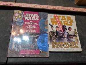 Star Wars Reference Book Collection - Essential Guide to Planets and Moons & Character Encyclopedia