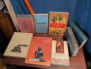 lot 132 image: Mixed Collection of Historical and Art Books