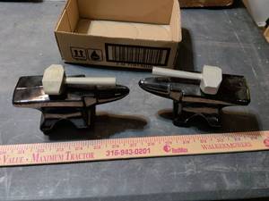 lot 192 image: Avon Deep Woods After Shave Cologne Set with Black Anvil Containers