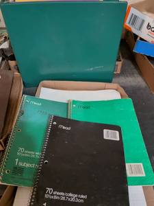 lot 233 image: Mead Spiral Notebooks and Loose Leaf Paper Bundle