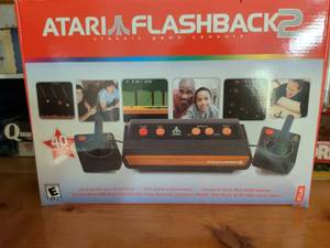 lot 243 image: Atari Flashback 2 Classic Game Console with 40 Built-in Games