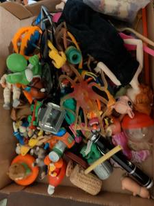 lot 251 image: Mixed Toy Collection Lot with Action Figures and Accessories