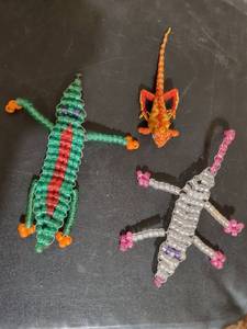lot 254 image: Handmade Beaded Animal Figurines Set