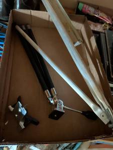 lot 281 image: Music stand tri pod