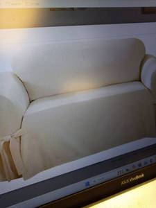lot 2090 image: Natural cotton Duck Box Loveseat Slipcover - Retail $25