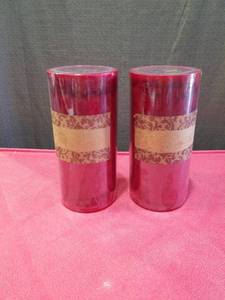 lot 3215 image: Sweet Mulberry Pillar Candles with Decorative Band
