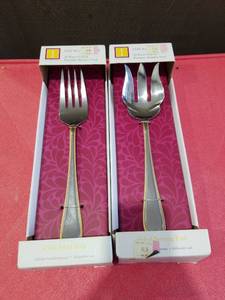 lot 3227 image: Gold Ace 24-Karat Gold Stainless Steel Serving Fork Set