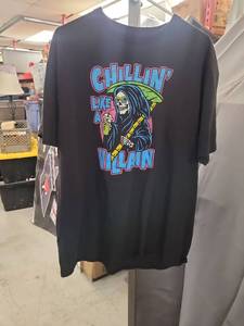 lot 4312 image: Chillin Like A Villain Graphic T-Shirt Size XL