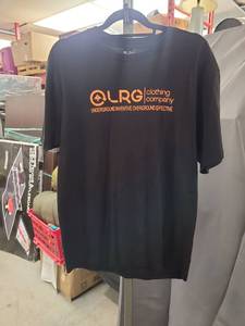 lot 4314 image: LRG Clothing Company Black T-Shirt with Classic Car Research Design Size Large