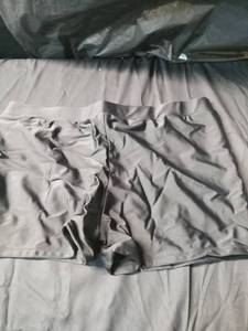 lot 2316 image: Womens Black Swim Shorts XXL
