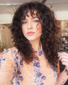 lot 14346 image: LONAI 23 Inch Brown Curly Wig with Bangs WIG006 Long Vintage Hairstyle with Curly Fringe Synthetic Wig for Women Daily Use Party-Brown