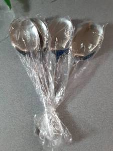 lot 21507 image: Hiware 4 Piece Serving Set - Includes 4 Spoons, 188 Stainless Steel Buffet Utensils - Mirror Polished, Dishwasher Safe, 8.6-Inch - Retail $10