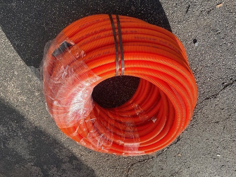 lot 304 image: Orange Utility Pex Tubing 1 x 100