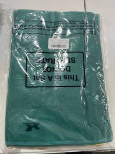 lot 5572 image: Hahafelt 4 Pack 3D St. Patricks Day Hand Towels Shamrock Irish Hat Gold Coin Horseshoe Bathroom Hand Towels 100% Cotton Soft Absorbent St. Patricks Day Gift for Home Bath Kitchen 13.8 x 29.5 Inch