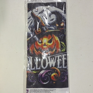lot 6144 image: RY MILIE DIAMOND PAINTING HALLOWEEN