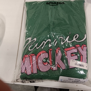 lot 6896 image: Amazon Essentials Disney Hoodie Green 6X