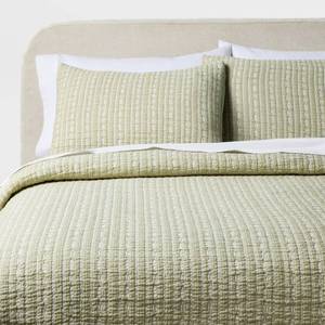 lot 1328 image: 3pc FullQueen Reversible Lightweight Matelasse Quilt and Shams Set Tinker Stripe Green - Threshold - Retail $59