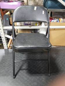 lot 1346 image: Peakform Folding Chair Black 2 Floor Protectors Missing - Retail $25