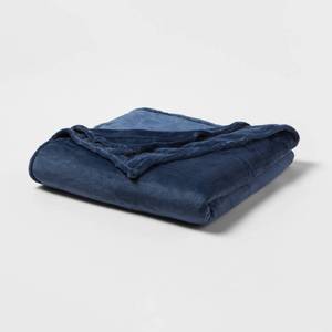 lot 1379 image: FullQueen Microplush Bed Blanket Metallic Blue - Threshold - Retail $40