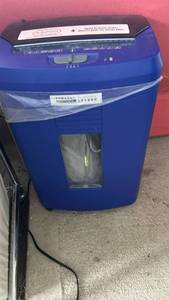 lot 50512 image: Embassy LF1200 AutoFeed Paper Shredder