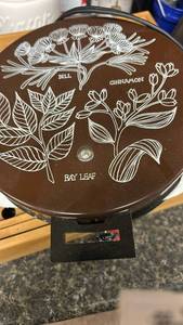 lot 50583 image: Black Waffle Maker with Non-Stick Plates
