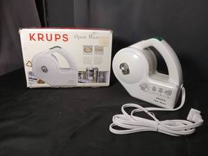 lot 4645 image: Krups Open Master Electric Can Opener Model 404