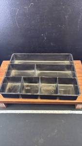lot 40546 image: Clear Plastic Multi-Compartment Organizer Tray