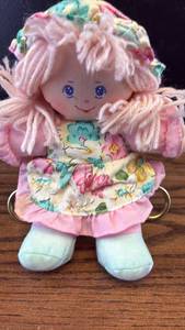lot 40564 image: Strawberry Shortcake Rag Doll with Pink Yarn Hair