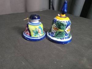 lot 3923 image: Mexican Talavera Bell