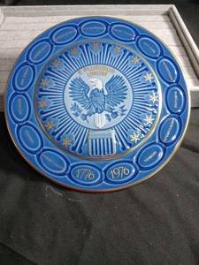 lot 2282 image: 1976 B&G American Bicentennial Commemorative Plate