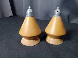 lot 4743 image: Wooden Salt and Pepper Shakers with Metal Tops