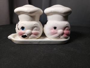 lot 4802 image: White Ceramic Chef Salt and Pepper Shaker Set with Tray