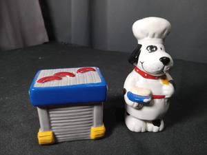 lot 4834 image: Chef Dog Salt and Pepper Shaker Set