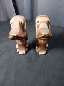 lot 4838 image: Wooden Dachshund Salt and Pepper Shaker Set