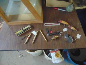 lot 4405 image: Pocket Knife - Bullet Pencils - Fishing Lures and More