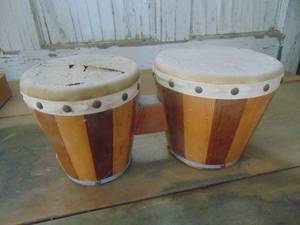 lot 4412 image: Bongo Drums