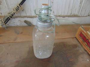 lot 4418 image: Mason Jar Lamp