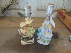 lot 4425 image: Pair of Figured Table lamps
