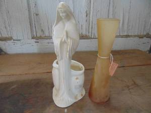 lot 4428 image: Haeger Vase - Brown Bud Vase