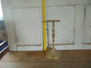 lot 4432 image: Brass Candle Stand
