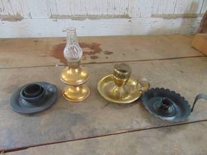 lot 4451 image: Selection of Candle holders - mini Oil Lamp