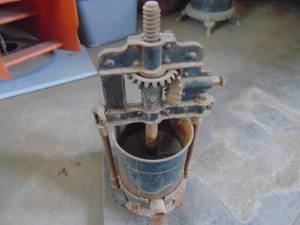 lot 4457 image: Sausage Press