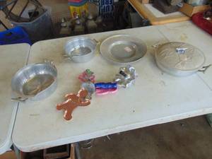 lot 4481 image: Aluminum Server Collection
