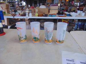 lot 4485 image: 4 Frosted Cactus Glasses