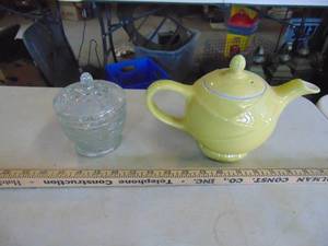 lot 4495 image: Hall Teapot and Glass Covered Dish