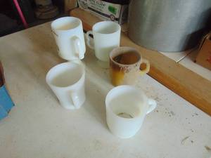 lot 4504 image: Selection of Fireking and Milk Glass Cups