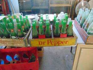 lot 4539 image: Dr. Pepper Crate with Bottles