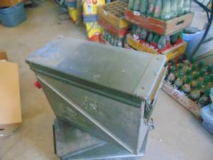 lot 4560 image: Large Metal Ammo Box
