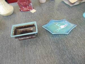 lot 4565 image: Planter and Ashtray